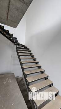 Дом 222м², 3-этажный, участок 6 сот.  