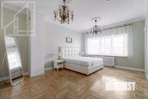 Таунхаус 400м², 3-этажный, участок 3 сот.  