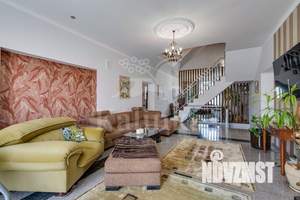 Дом 750м², 4-этажный, участок 21 сот.  