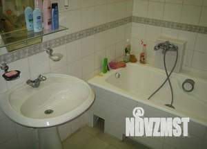 Коттедж 300м², 3-этажный, участок 6 сот.  