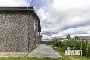 Коттедж 240м², 2-этажный, участок 5 сот.  