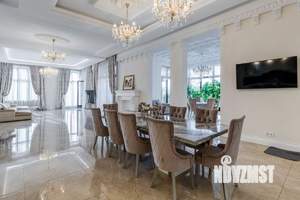 Коттедж 1660м², 2-этажный, участок 25 сот.  