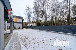 Дом 450м&sup2;, 2-этажный, участок 10 сот.  