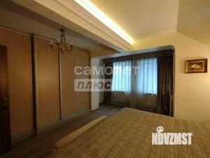 Дом 555м², 3-этажный, участок 29 сот.  