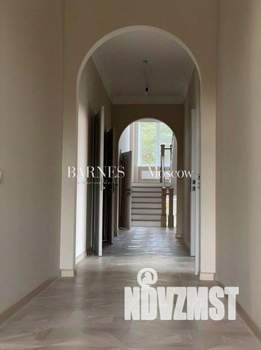 Дом 1000м², 3-этажный, участок 16 сот.  