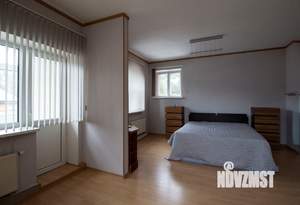 Дом 250м², 4-этажный, участок 13 сот.  
