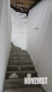 Дом 222м&sup2;, 3-этажный, участок 6 сот.  