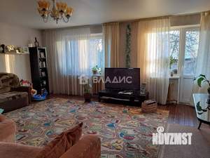 Дом 358м², 3-этажный, участок 10 сот.  