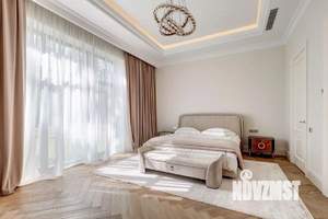 Дом 440м², 2-этажный, участок 13 сот.  