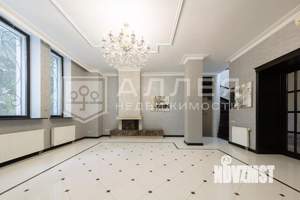 Коттедж 460м², 2-этажный, участок 12 сот.  