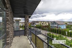 Коттедж 240м², 2-этажный, участок 5 сот.  