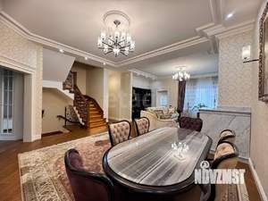 Таунхаус 450м², 2-этажный, участок 2 сот.  