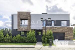 Дом 540м², 2-этажный, участок 25 сот.  