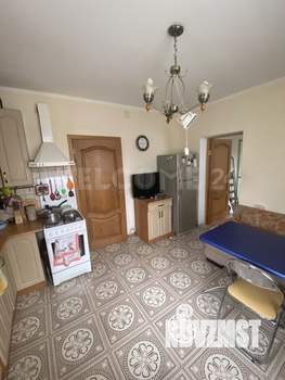 Дом 191м², 3-этажный, участок 9 сот.  