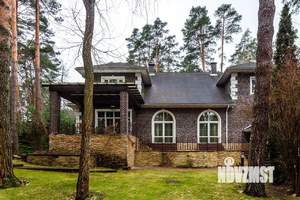 Дом 750м², 2-этажный, участок 50 сот.  