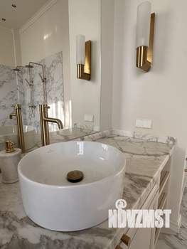 Коттедж 650м², 3-этажный, участок 20 сот.  