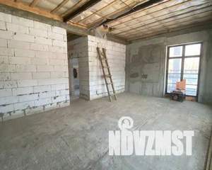 Дом 180м², 2-этажный, участок 5 сот.  