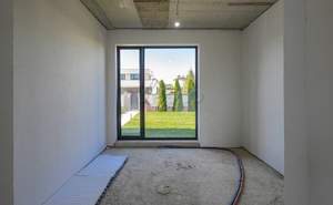 Дом 940м², 2-этажный, участок 16 сот.  