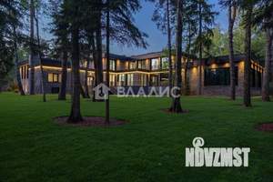 Дом 1700м², 2-этажный, участок 46 сот.  