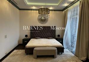 Дом 400м&sup2;, 3-этажный, участок 5 сот.  