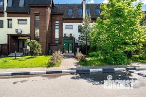 Таунхаус 300м², 3-этажный, участок 5 сот.  