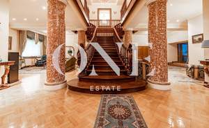 Дом 1107м², 3-этажный, участок 66 сот.  