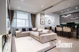 Таунхаус 300м², 3-этажный, участок 5 сот.  