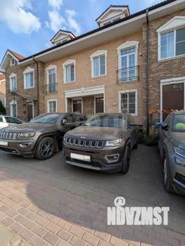 Таунхаус 133м², 3-этажный, участок 3 сот.  