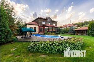 Дом 600м², 2-этажный, участок 25 сот.  