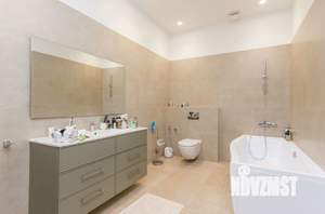 Дом 450м², 2-этажный, участок 6 сот.  