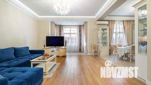 Таунхаус 300м², 2-этажный, участок 4 сот.  