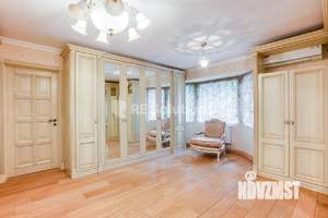 Коттедж 450м², 2-этажный, участок 55 сот.  