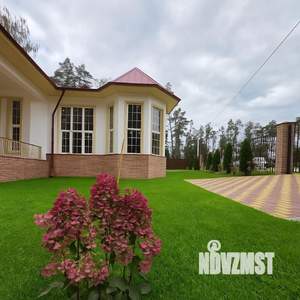 Коттедж 436м², 2-этажный, участок 15 сот.  