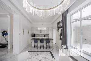 Коттедж 370м², 2-этажный, участок 9 сот.  