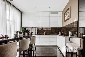 Коттедж 450м², 2-этажный, участок 25 сот.  