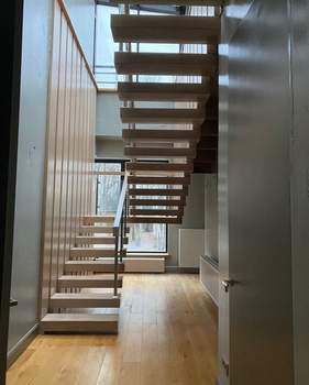 Дом 361м², 2-этажный, участок 5 сот.  