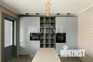 Коттедж 350м&sup2;, 2-этажный, участок 89 сот.  