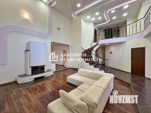 Дом 742м², 4-этажный, участок 19 сот.  