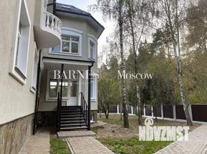 Дом 1000м², 3-этажный, участок 16 сот.  