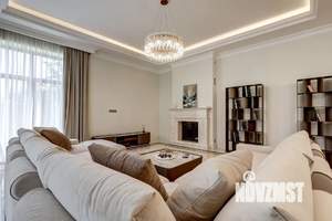 Дом 440м², 2-этажный, участок 13 сот.  