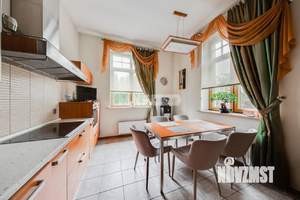 Дом 546м², 3-этажный, участок 16 сот.  