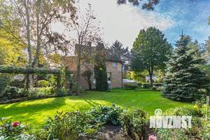 Коттедж 500м², 4-этажный, участок 15 сот.  