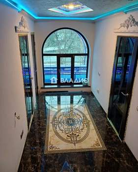 Дом 177м², 3-этажный, участок 4 сот.  