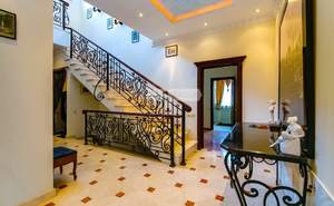 Дом 367м&sup2;, 2-этажный, участок 20 сот.  