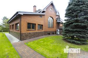 Коттедж 540м², 4-этажный, участок 12 сот.  