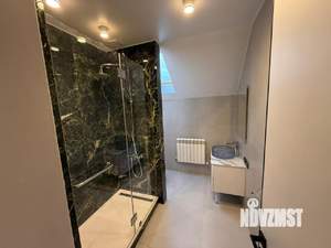 Коттедж 260м², 2-этажный, участок 6 сот.  