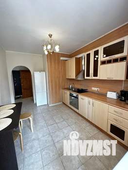 1-к квартира, посуточно, 40м2, 4/25 этаж