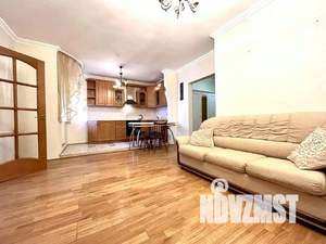 1-к квартира, посуточно, 55м2, 1/1 этаж