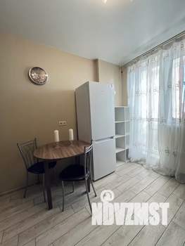 1-к квартира, посуточно, 34м2, 21/25 этаж