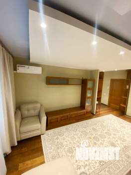 1-к квартира, на длительный срок, 52м2, 11/17 этаж